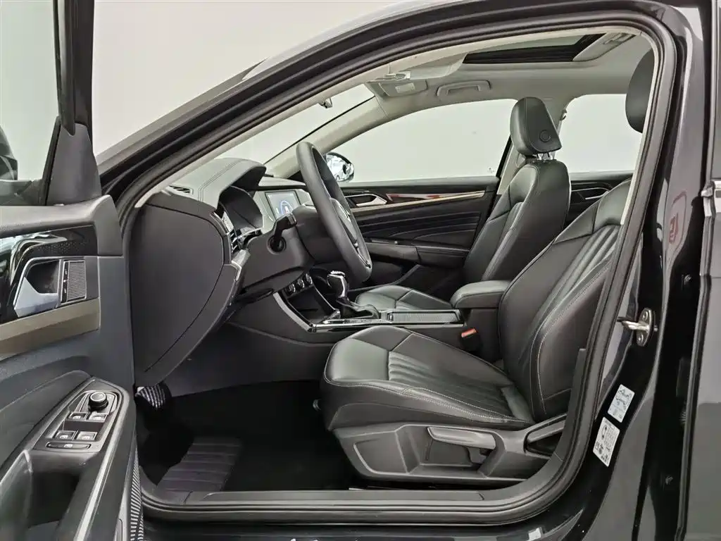 Volkswagen Passat 2020 — фото 10