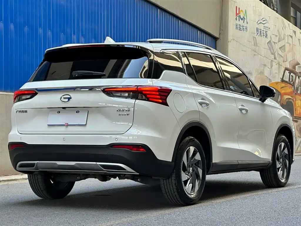 GAC Motor Trumpchi GS4 2024 — фото 5