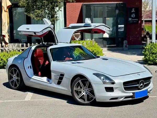 Mercedes-Benz Sls-Class AMG 2011