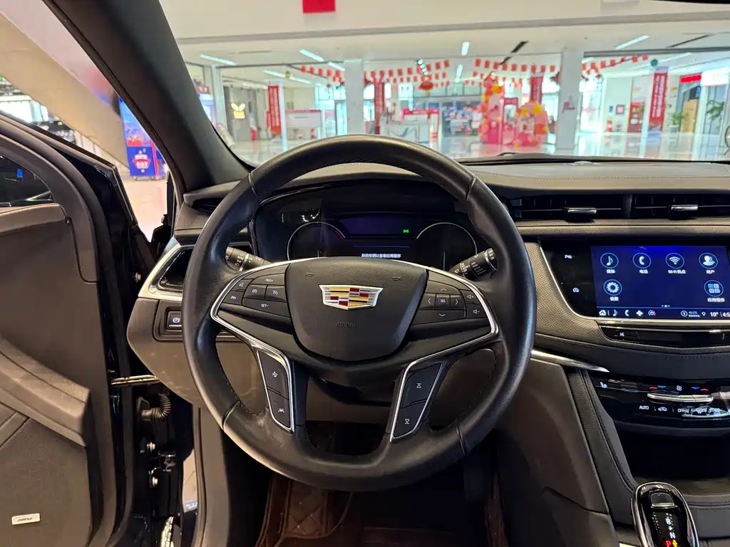 Cadillac XT5 2022 — фото 17