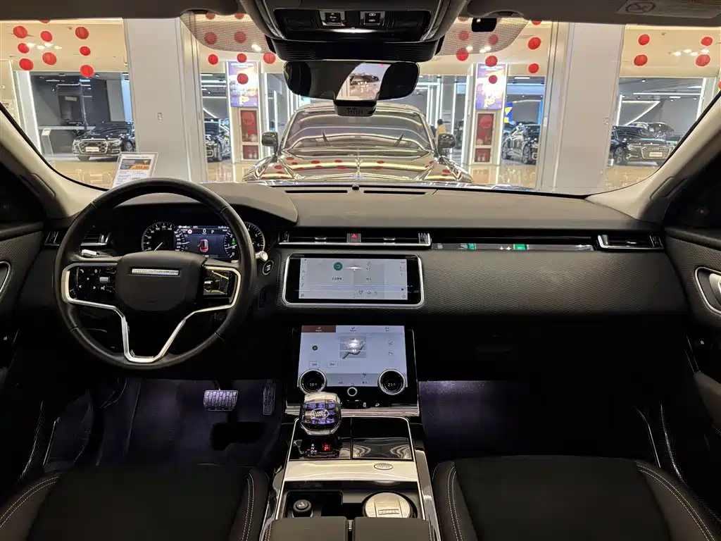Land Rover Velar 2021 — фото 12
