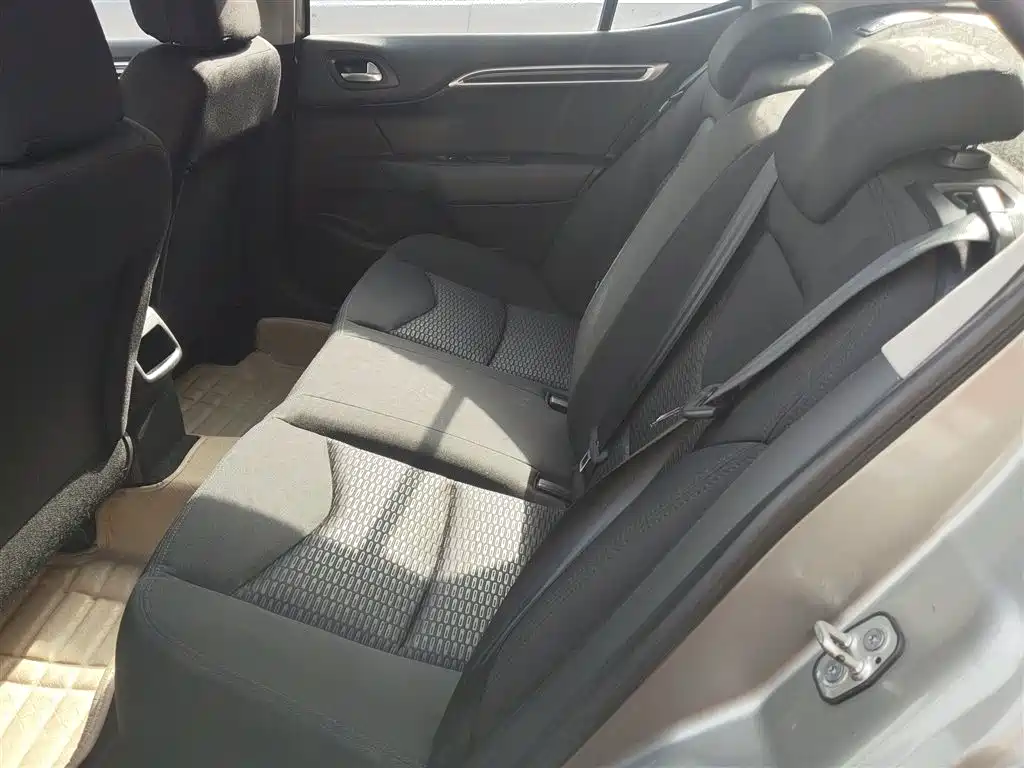 Citroen C4L 2015 — фото 13