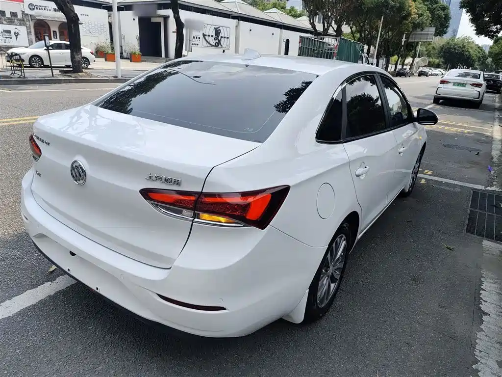 Buick Excelle 2019 — фото 7