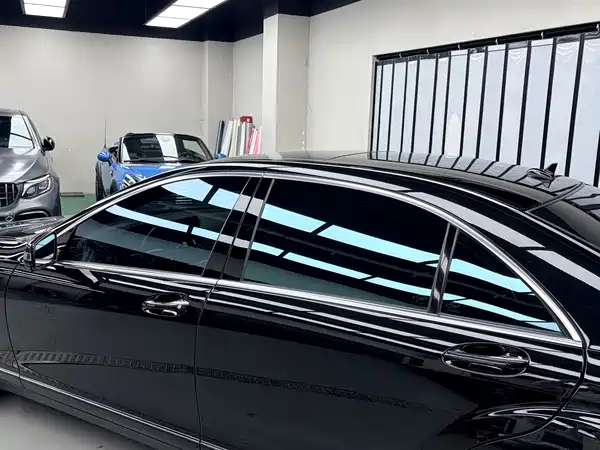 Mercedes-Benz S-Class 2011