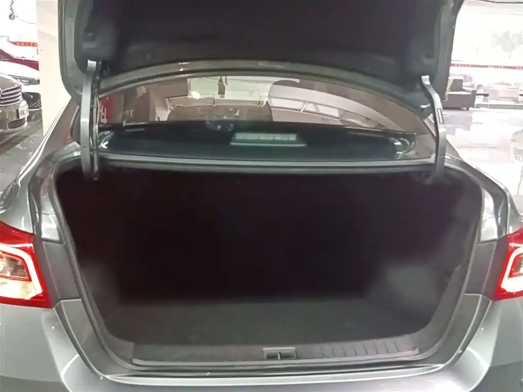 Nissan Sylphy 2023 — фото 19