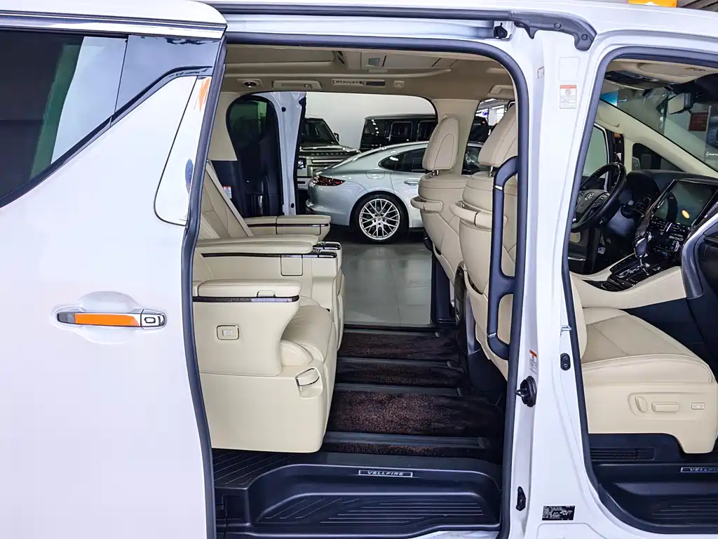 Toyota Vellfire 2021 — фото 20