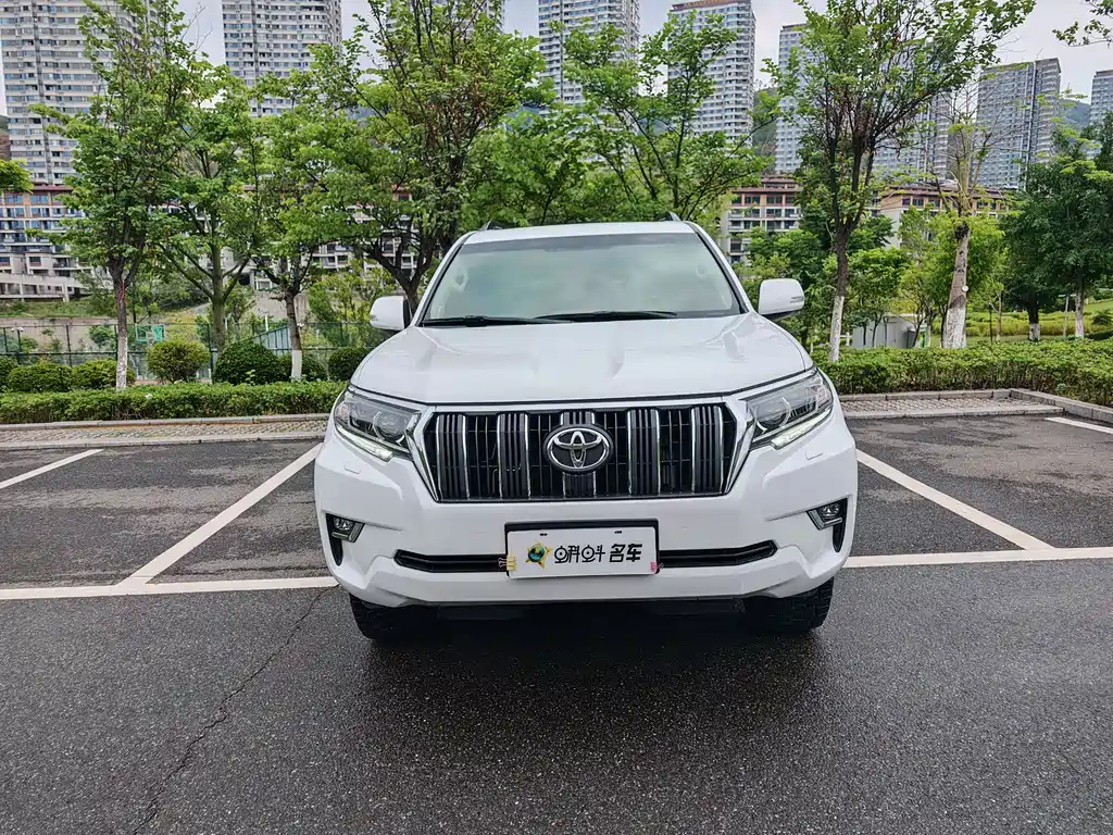 Toyota Prado 2018 — фото 2