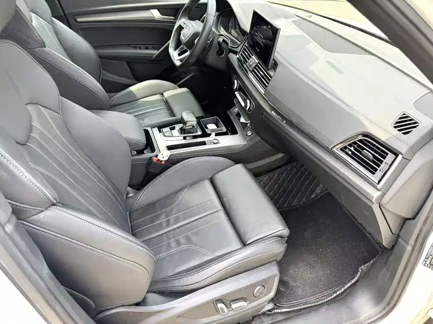Audi Q5L 2023