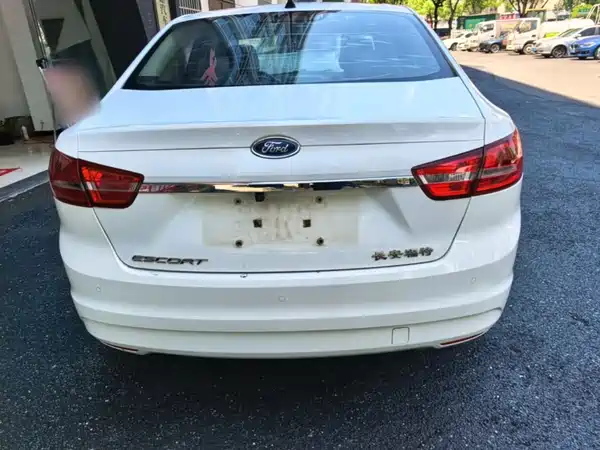 Ford Escort 2017