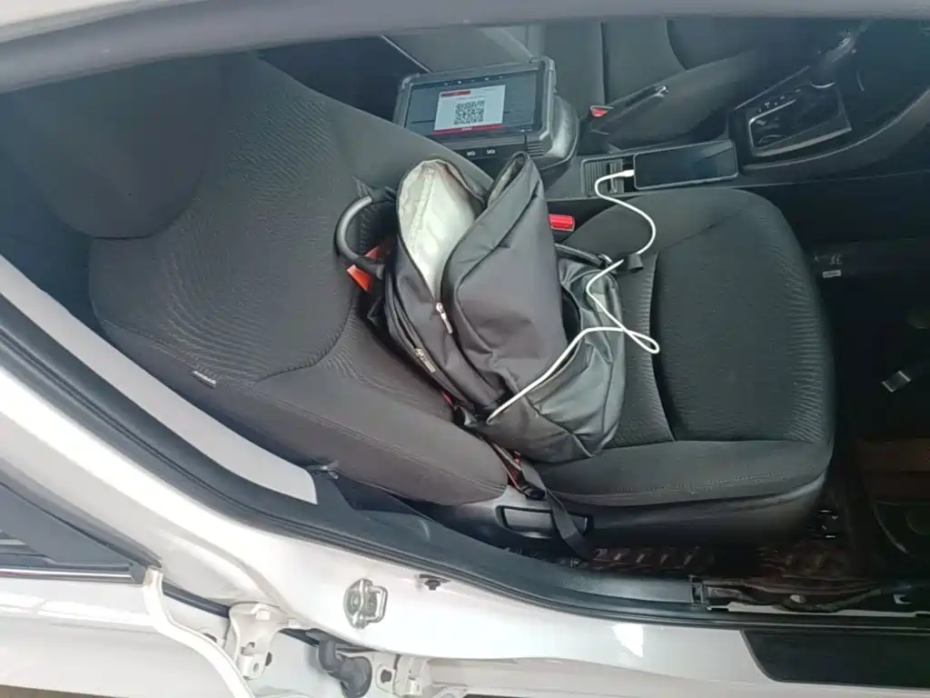 Hyundai Elantra 2016 — фото 25