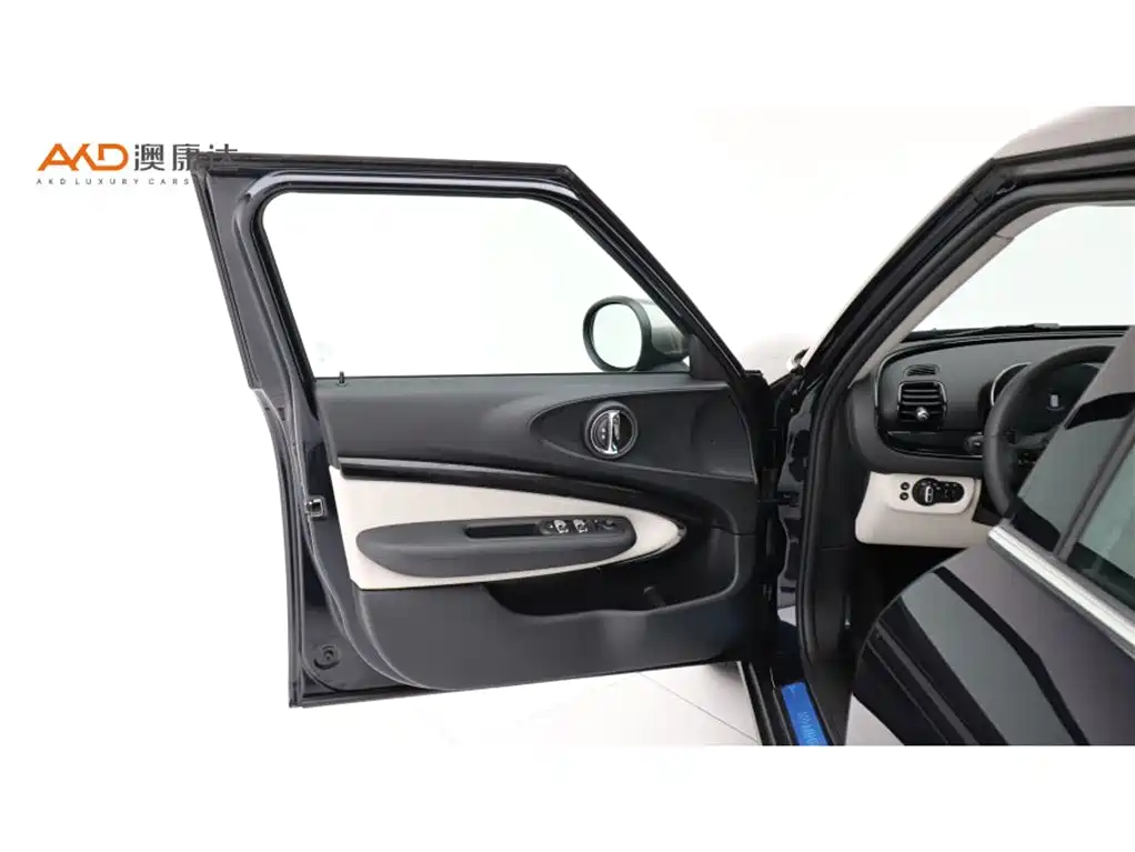 MINI Clubman 2022 — фото 10