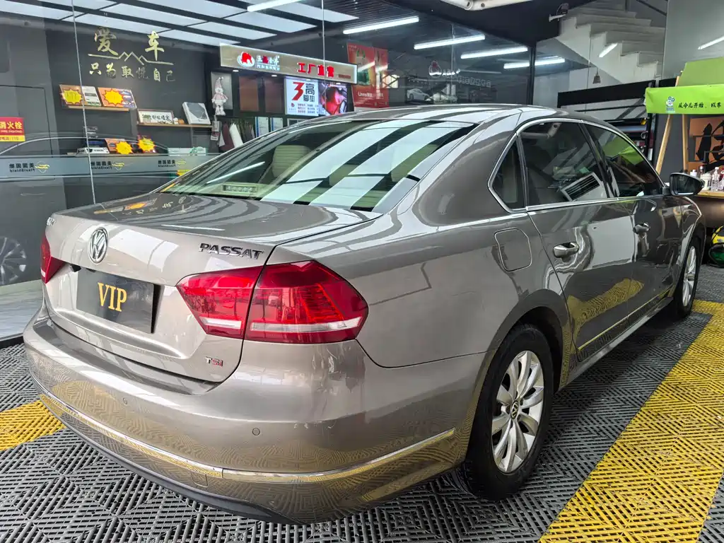 Volkswagen Passat 2015 — фото 12
