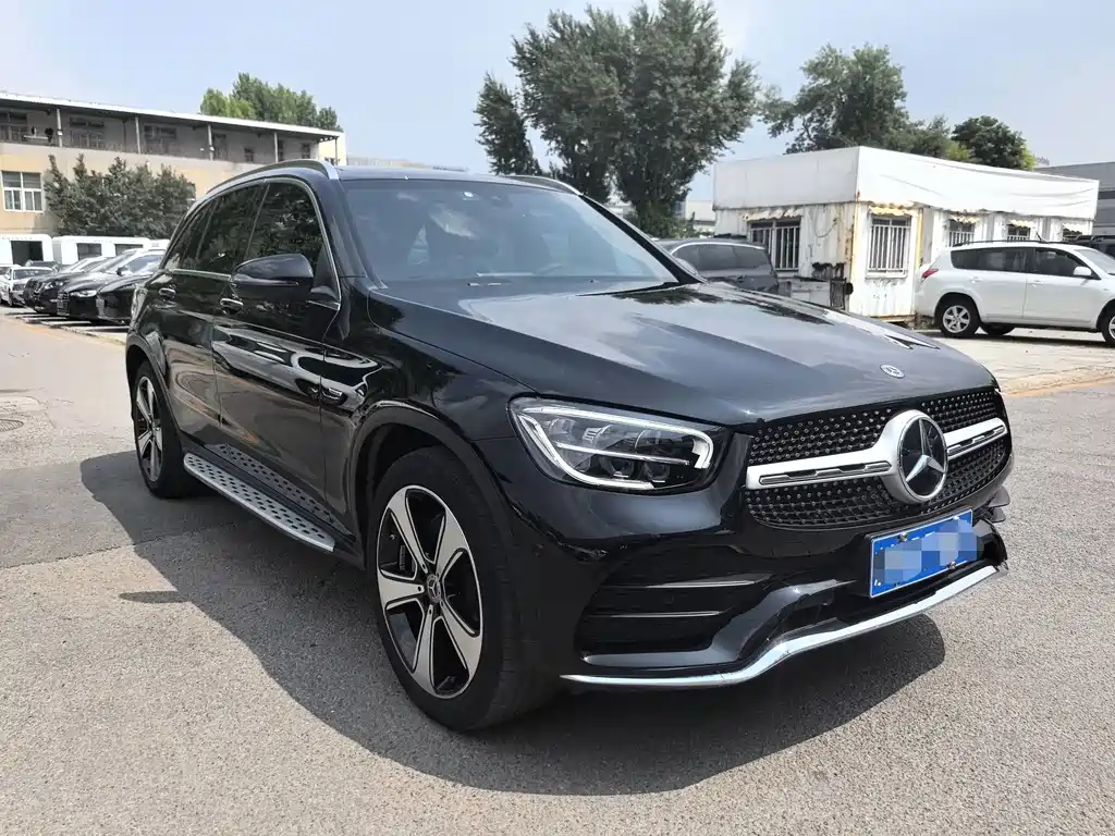 Mercedes-Benz GLC 2023