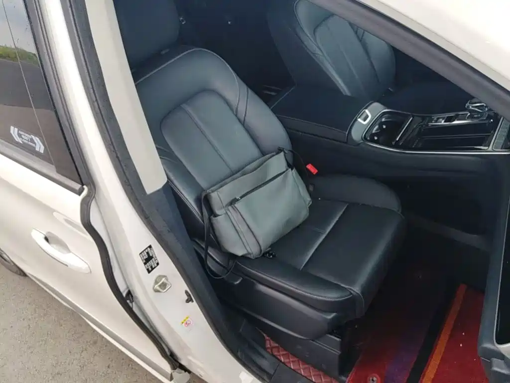 GAC Trumpchi M8 2024 — фото 20