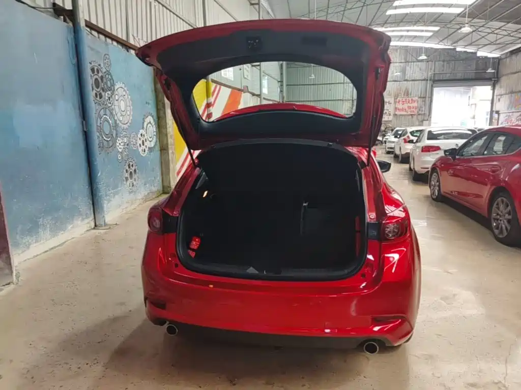 Mazda 3 Angkesela 2018 — фото 19