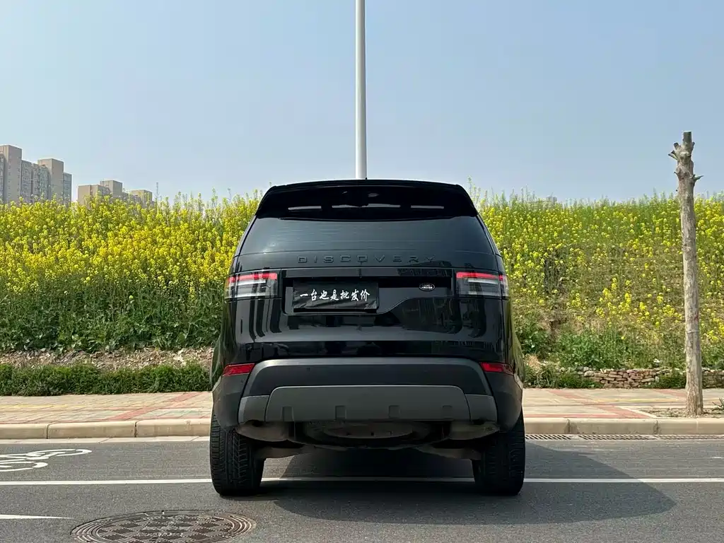 Land Rover Discovery 2018 — фото 16