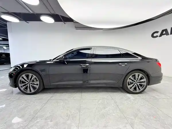 Audi A6L 2020