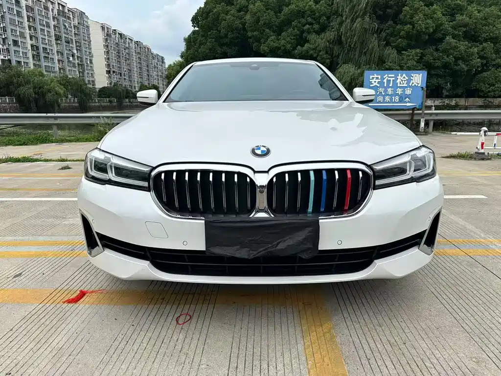BMW 5 Series 2021