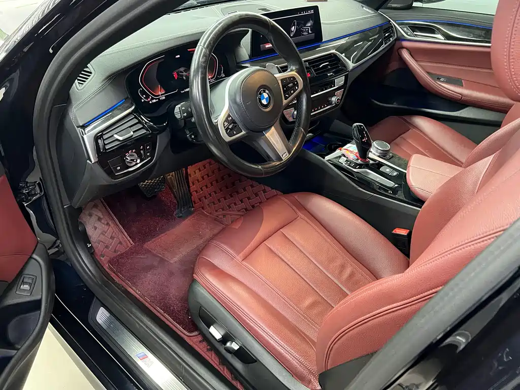 BMW 5 Series 2020 — фото 18