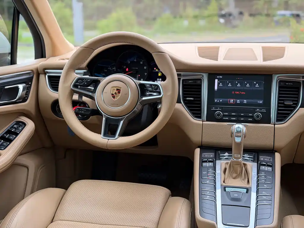 Porsche Macan 2017 — фото 9