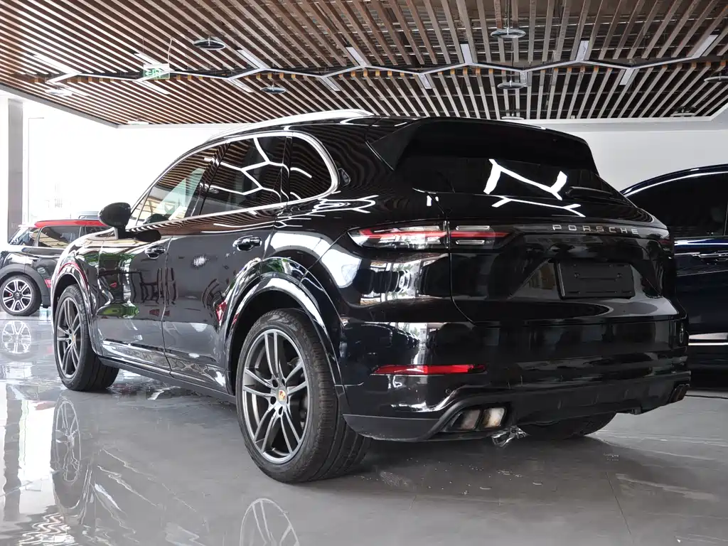Porsche Cayenne 2020
