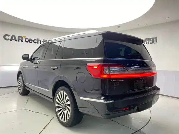 Lincoln Navigator 2020