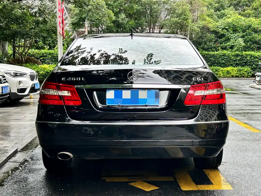 Mercedes-Benz E-Class 2012