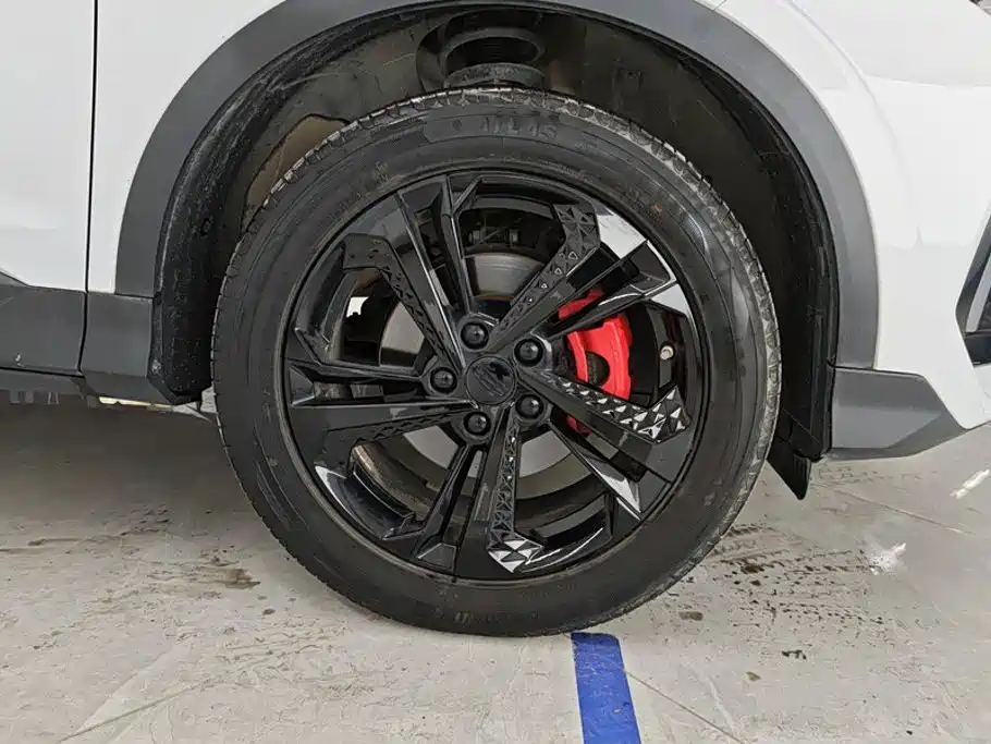 Geely Binyue 2022
