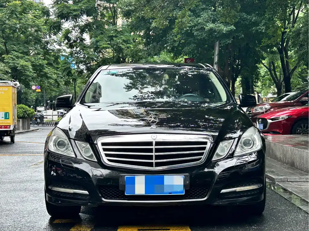 Mercedes-Benz E-Class 2012