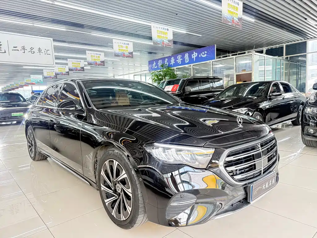 Mercedes-Benz E-Class 2024