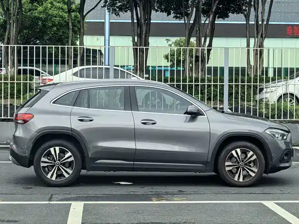 Mercedes-Benz GLA 2022