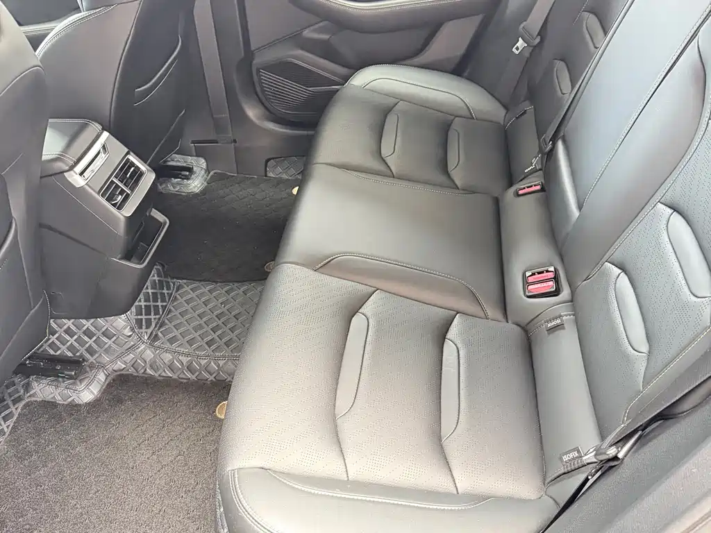 Geely Binyue 2024