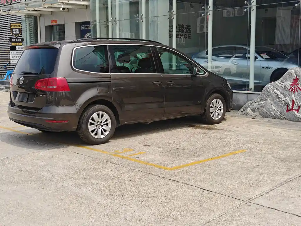 Volkswagen Sharan 2016 — фото 12