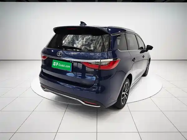 BYD Song MAX 2017