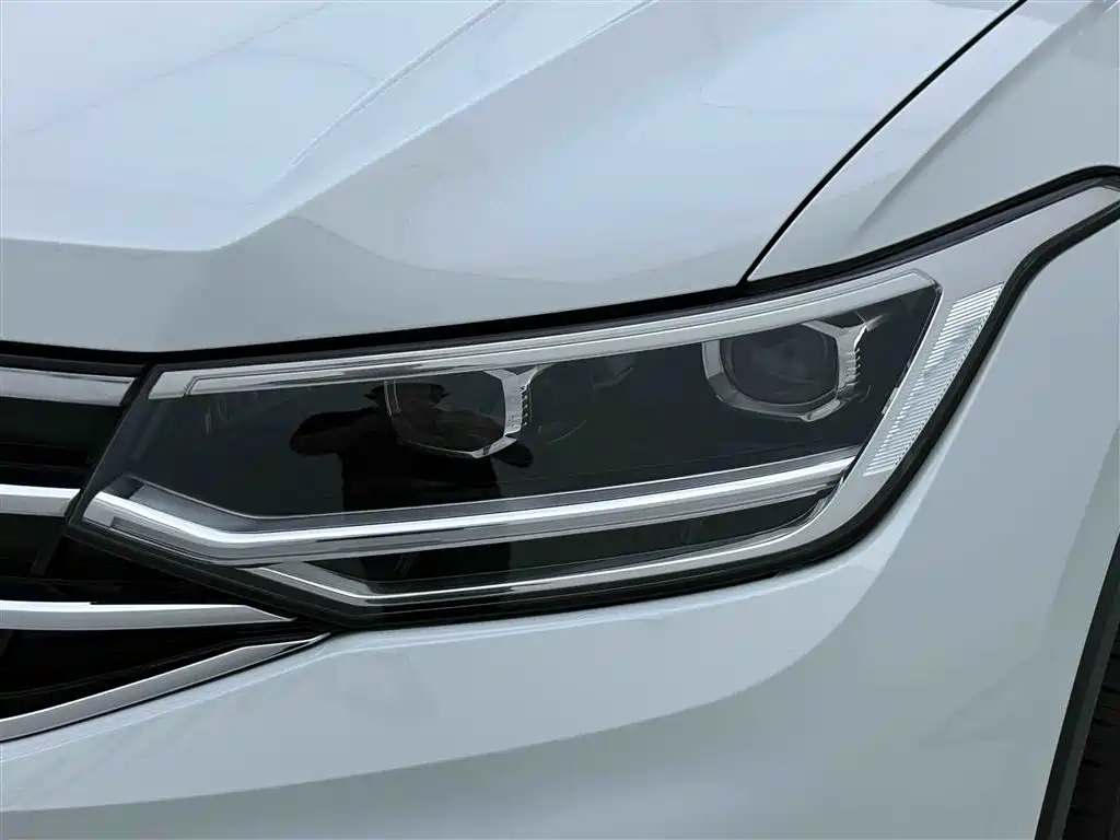 Volkswagen Tiguan L 2024