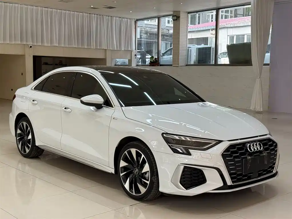 Audi A3 2022 — фото 3