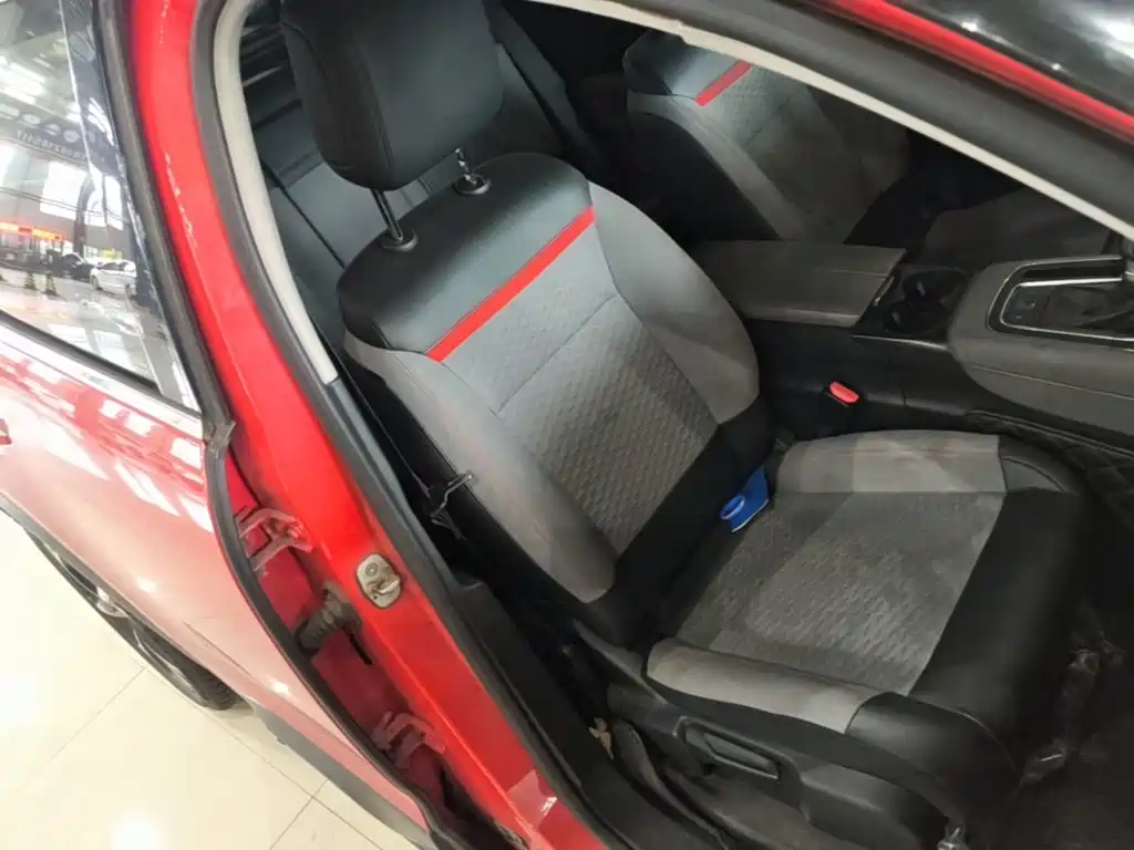 Citroën C5 Aircross 2018 — фото 25