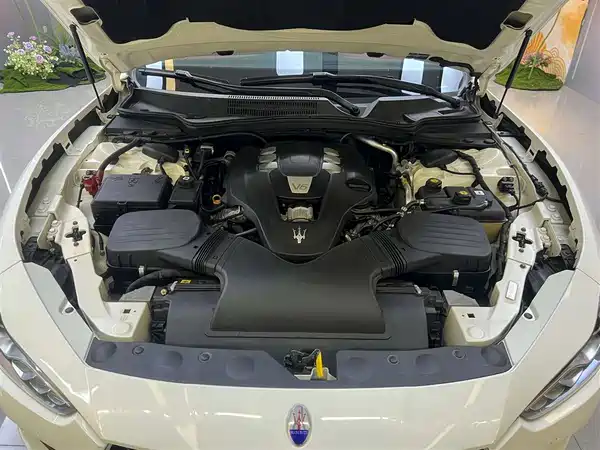 Maserati Ghibli 2014