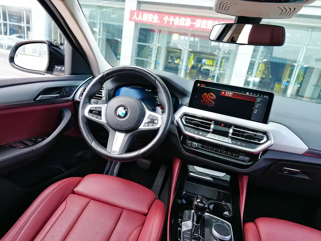 BMW X4 2022 — фото 8