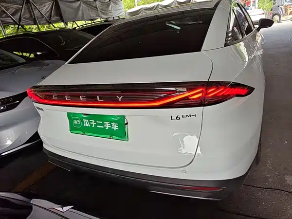 Geely Galaxy L6 2025