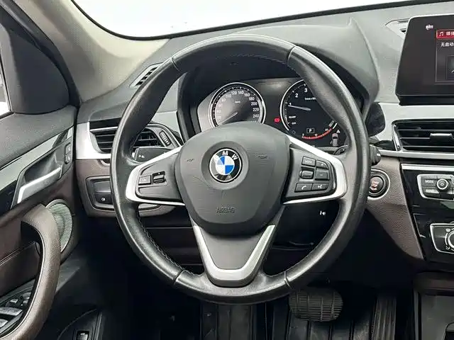 BMW X1 2021 — фото 16