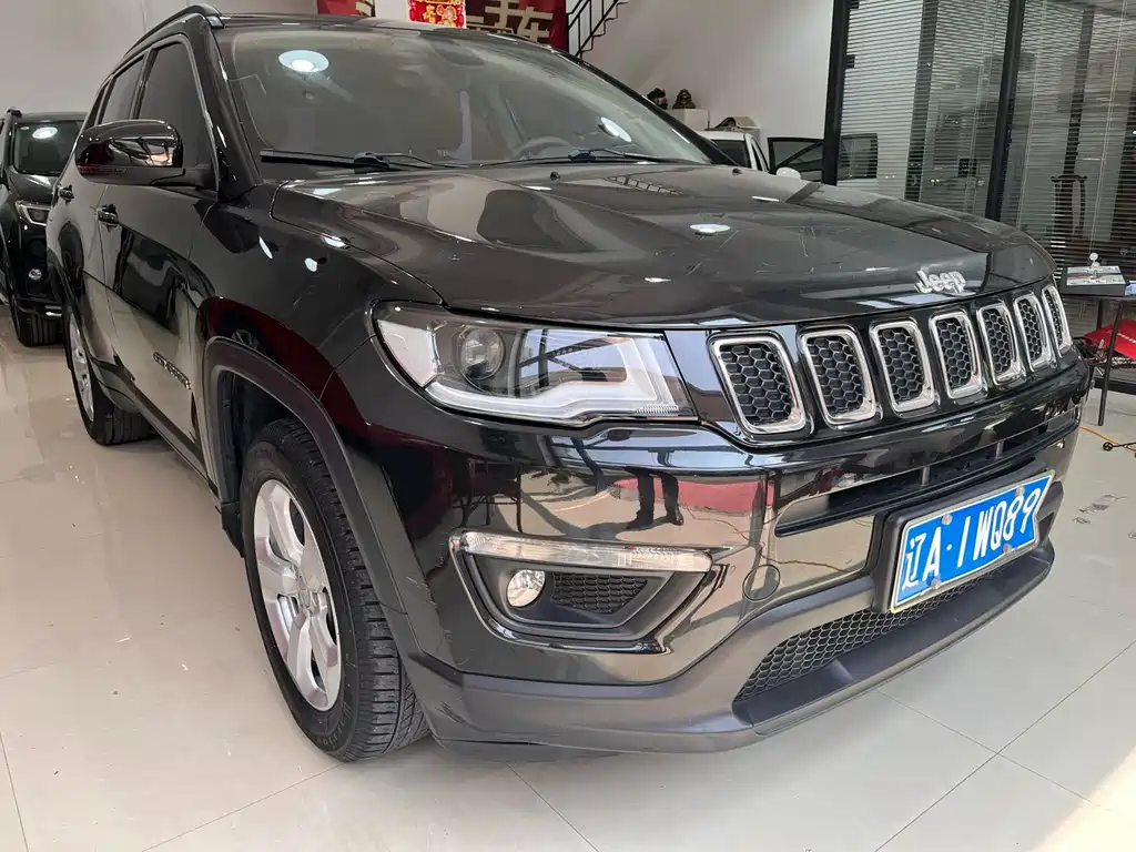 Jeep Compass 2017 — фото 2