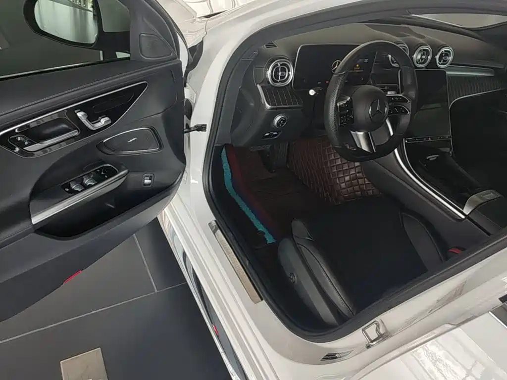 Mercedes-Benz C-Class 2022 — фото 12