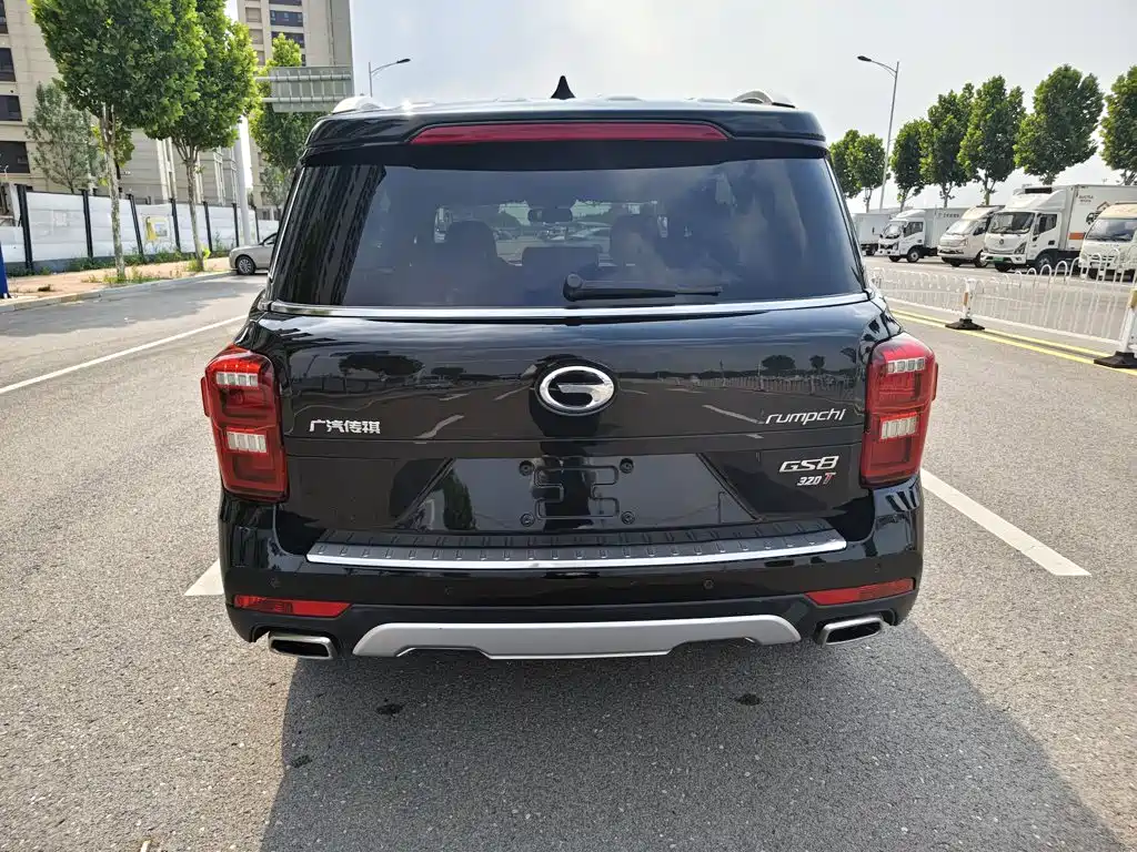 GAC Motor Trumpchi GS8 2018 — фото 10