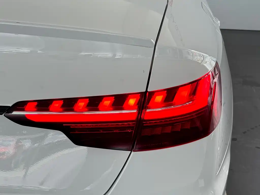 Audi S4 2022 — фото 10
