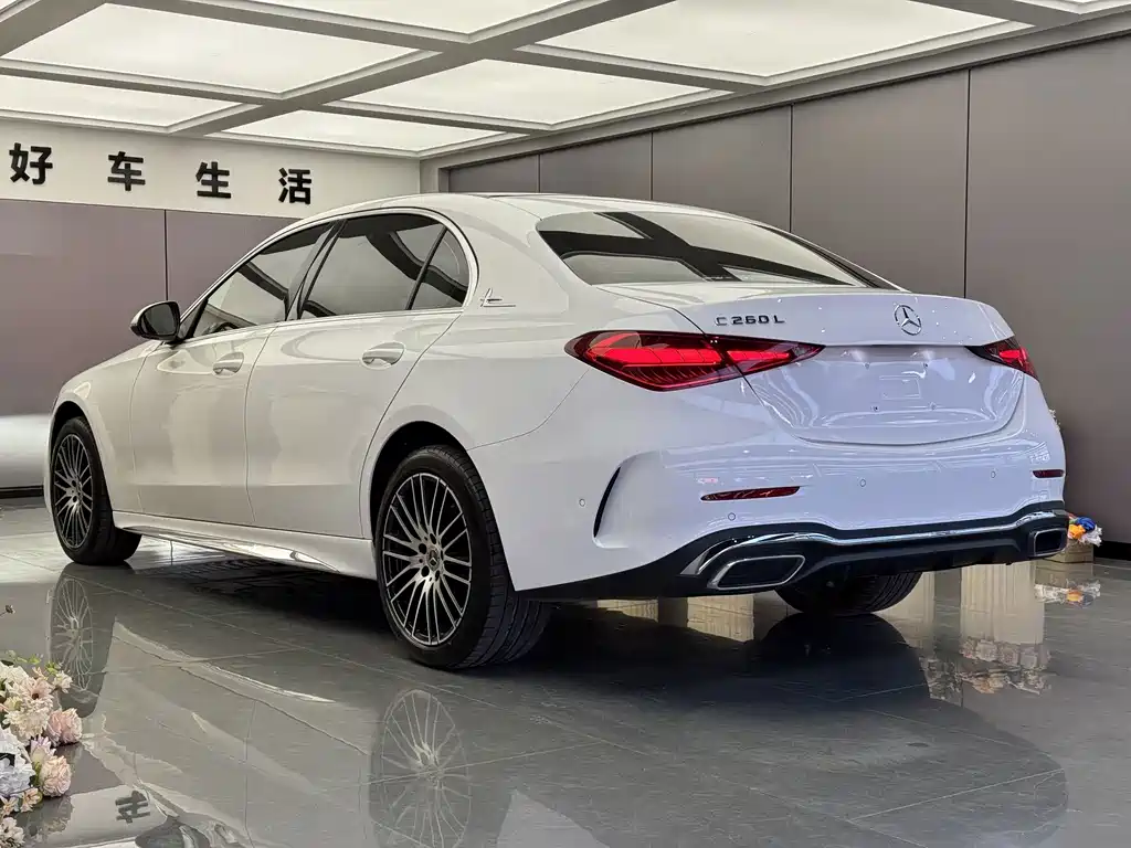 Mercedes-Benz C-Class 2023 — фото 13