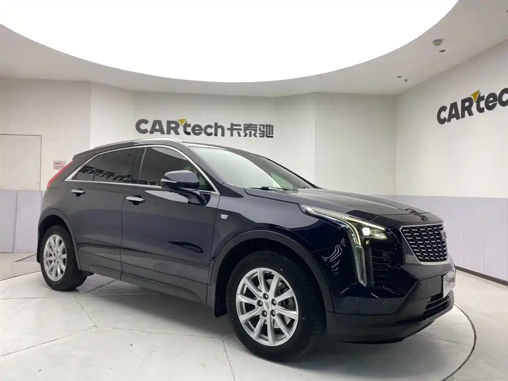 Cadillac XT4 2020 — фото 2