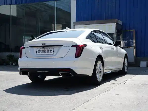 Cadillac CT5 2023
