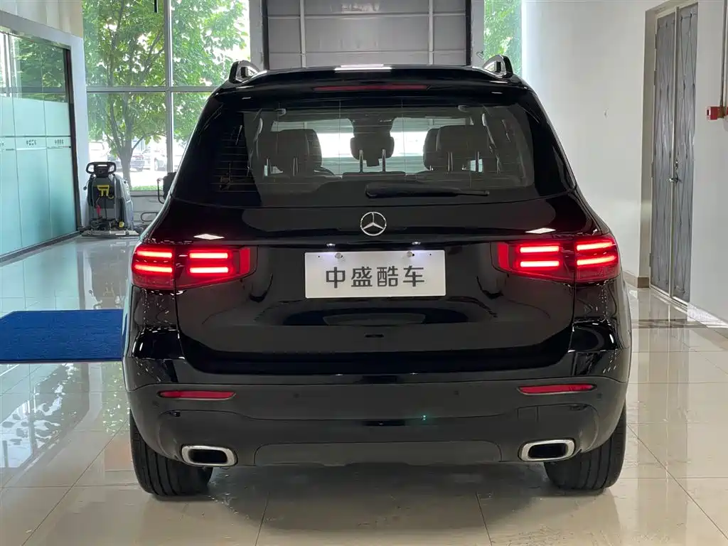 Mercedes-Benz GLB 2023 — фото 25
