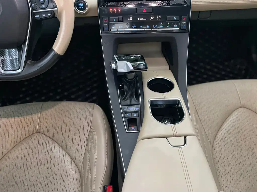 Toyota Avalon 2020 — фото 16